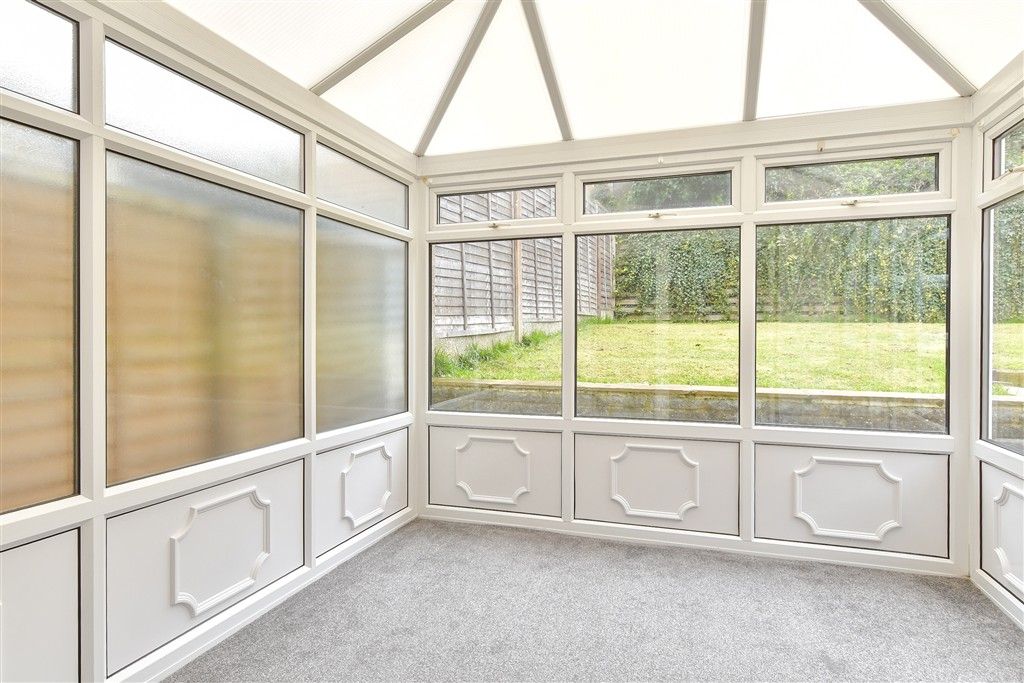 Property photo 3 of 9 Conservatory