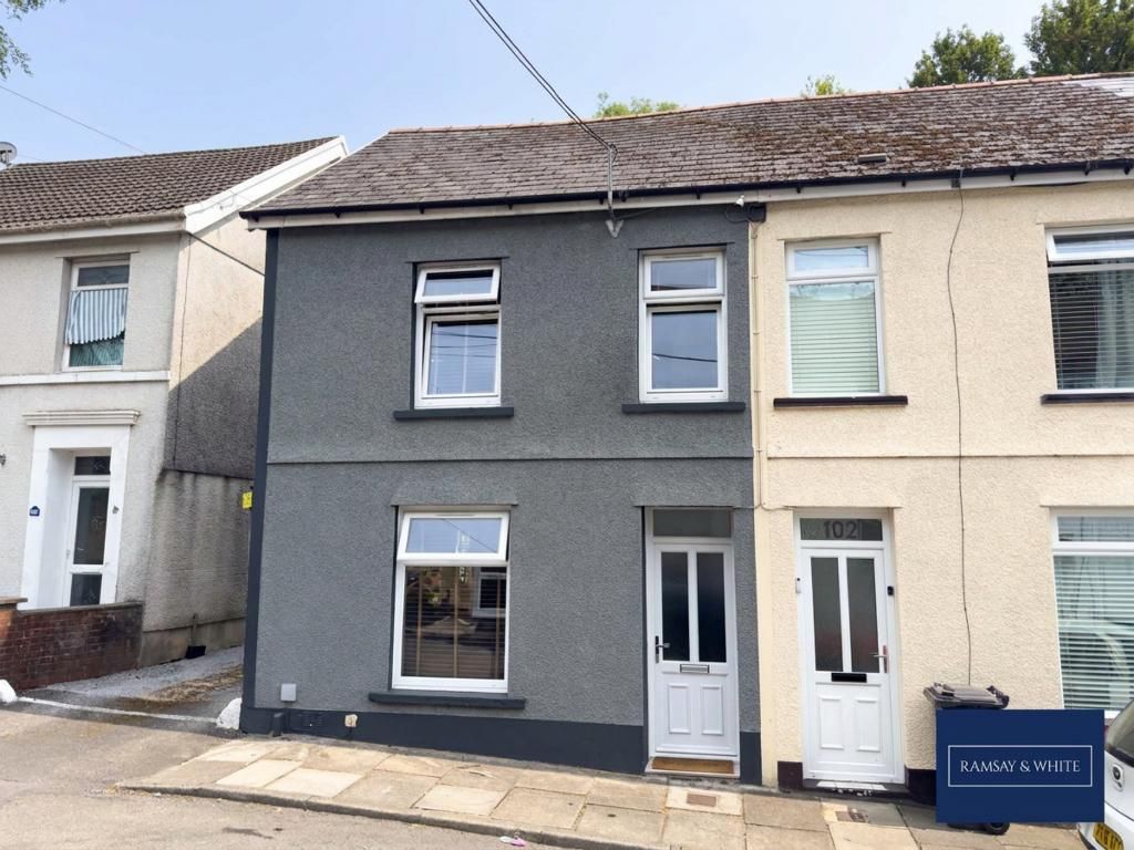 Property photo 1 of 18