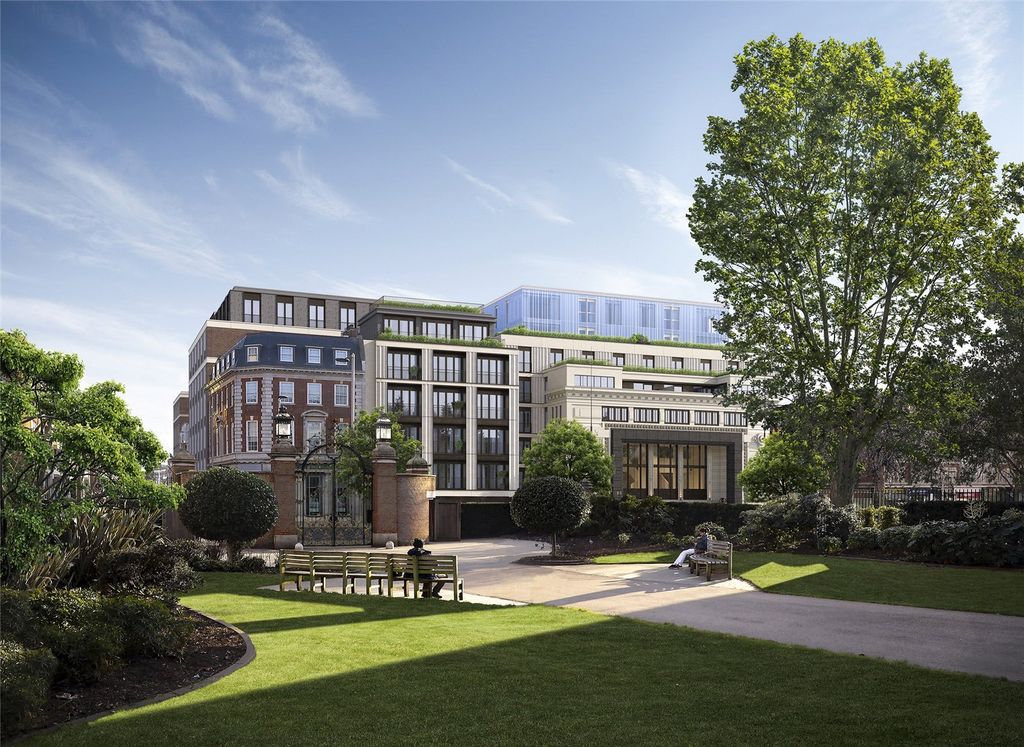 Property photo 1 of 22 Holland Park Gate