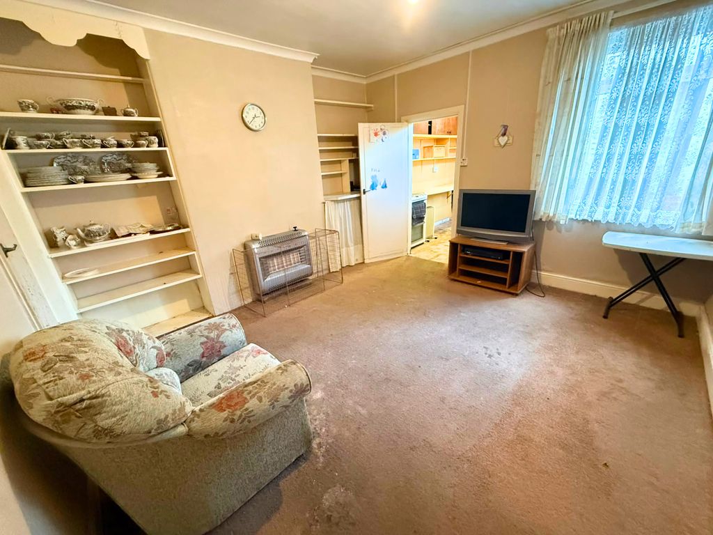 Property photo 3 of 11