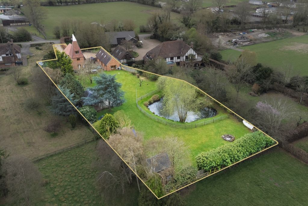 Property photo 2 of 34 4968686