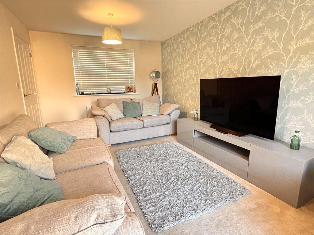 Property photo 2 of 18 Picture No. 05