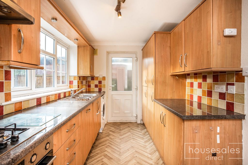 Property photo 2 of 15