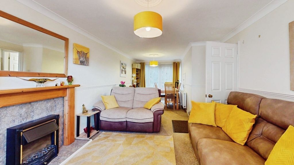 Property photo 3 of 11 Pbox-Img.Jpg