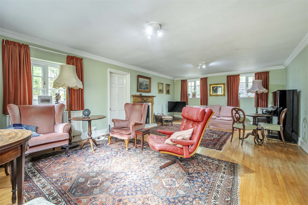 Property photo 2 of 14