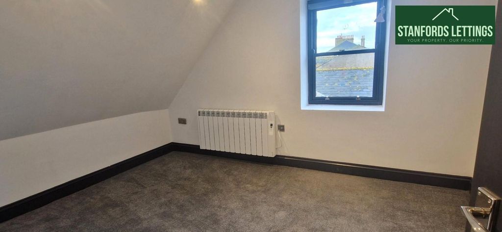 Property photo 2 of 6 9x1Llyilg0Yp5Smpqprsxq.Jpg