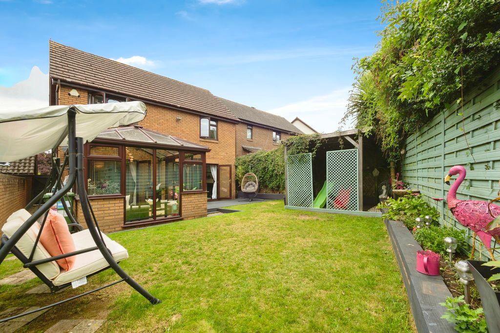 Property photo 2 of 17 Rear Garden