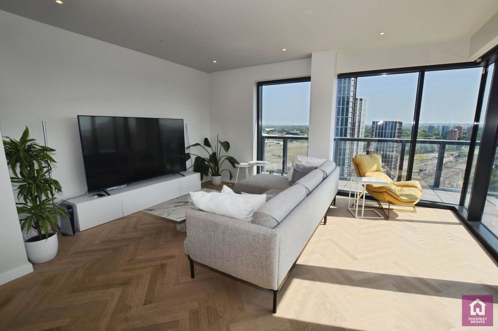 Property photo 1 of 39 Picture No. 82