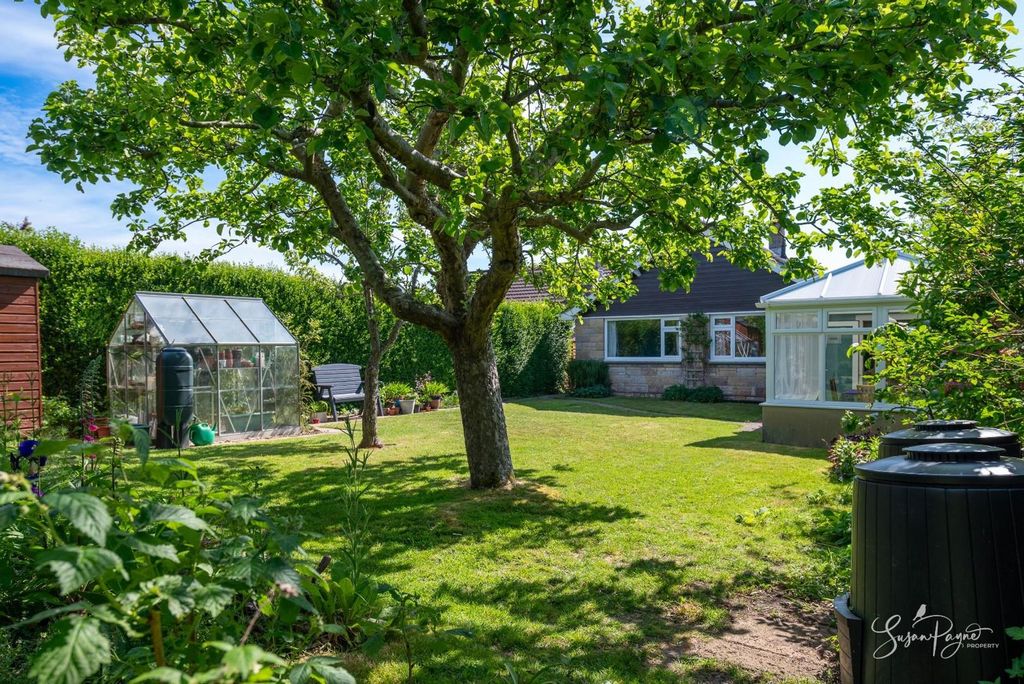 Property photo 2 of 29