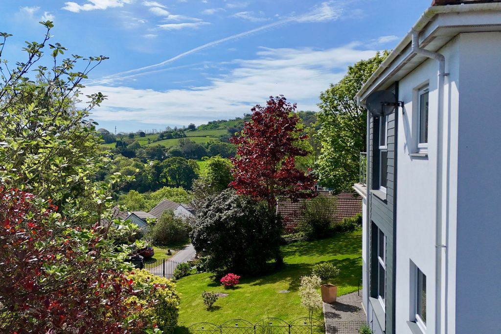 6 bed detached house for salePenryn, Between Falmouth To Truro TR10