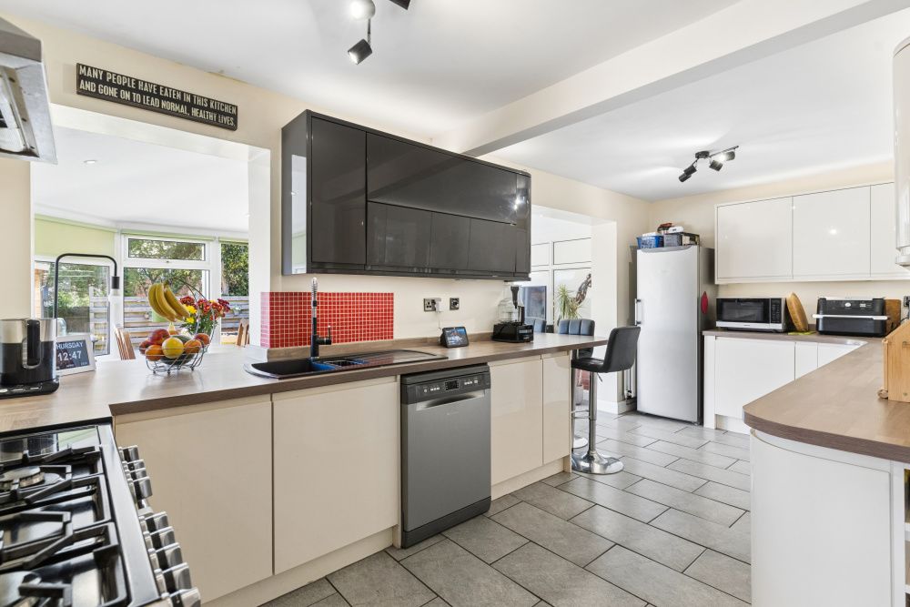 Additional image 4 of 3 bed semi-detached house for saleSt Augustine Close, Hitchin SG5