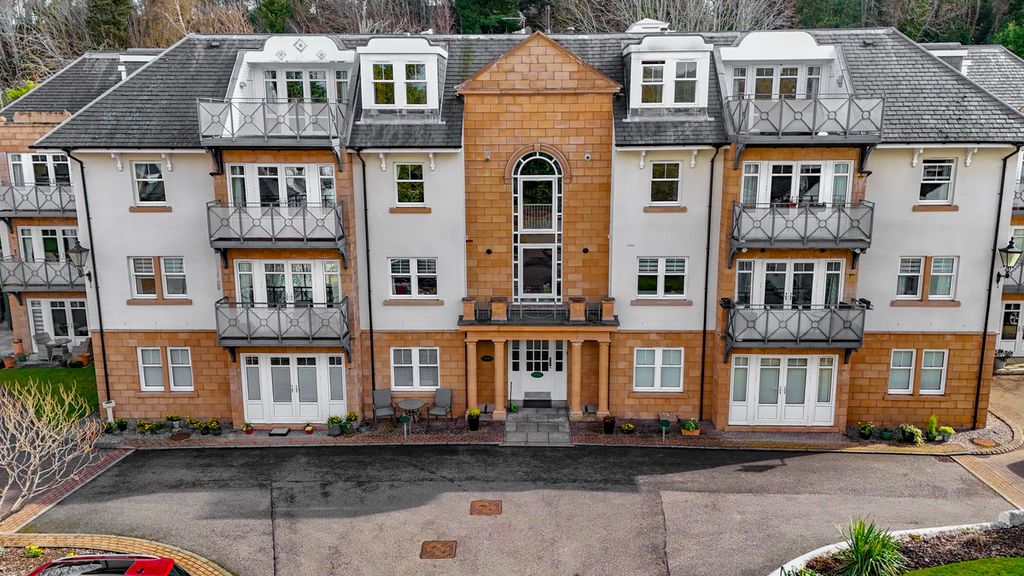 Property photo 1 of 37