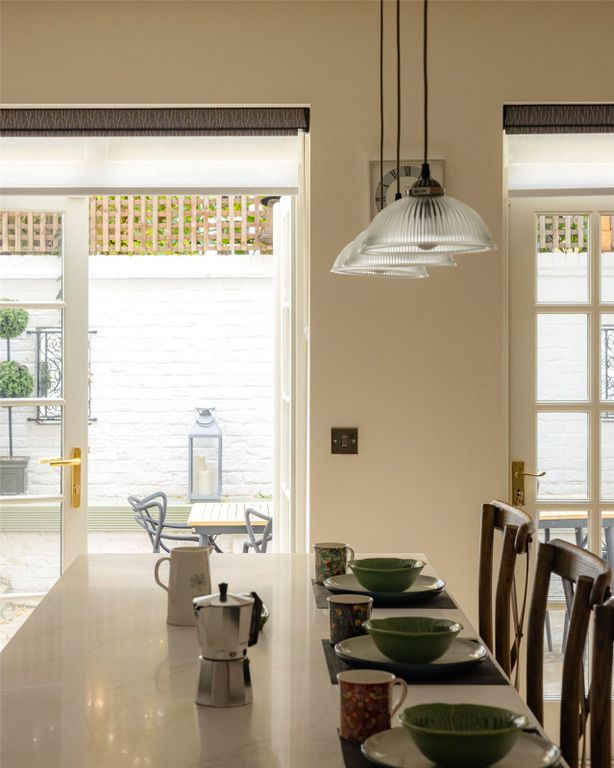 Property photo 3 of 22 Picture 3