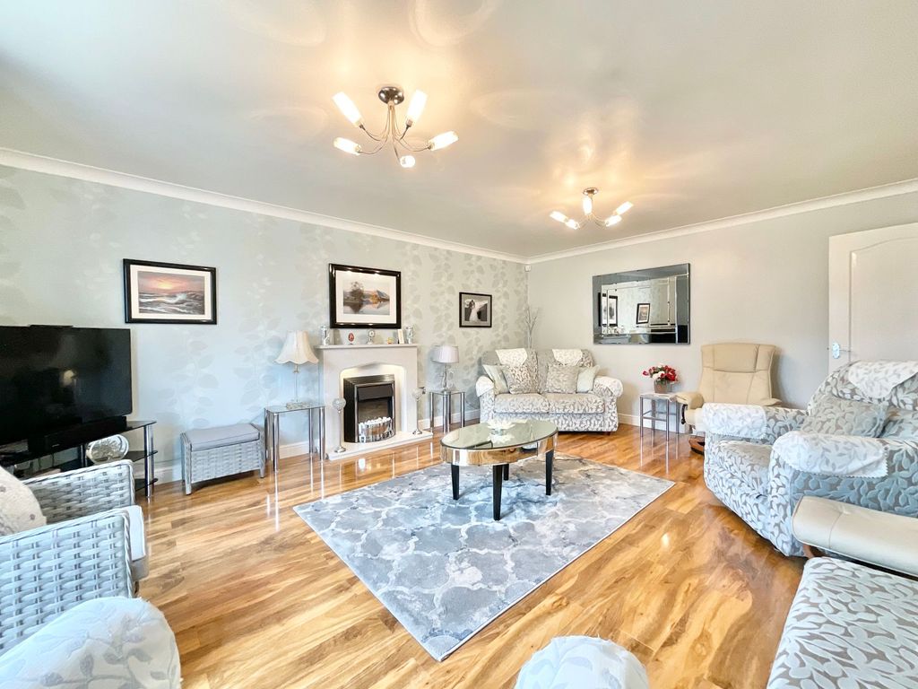 Property photo 2 of 29