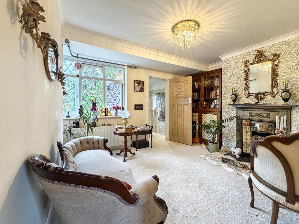 Property photo 2 of 30