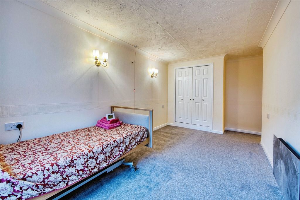 Property photo 3 of 13 Bedroom