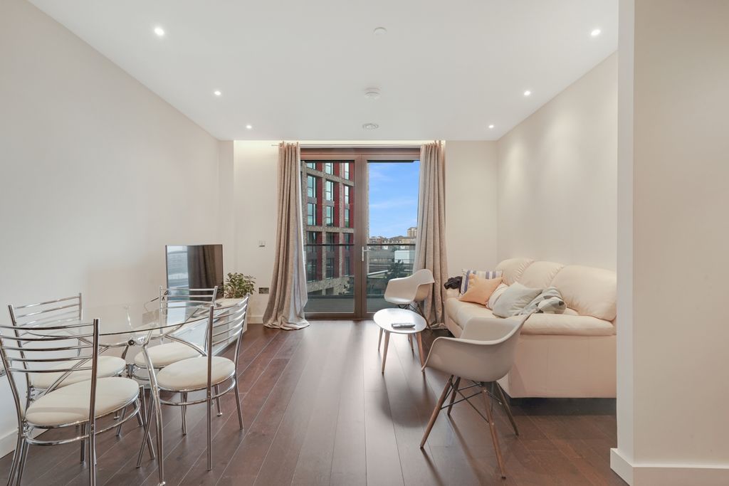 Property photo 1 of 10 Living Area - Haines