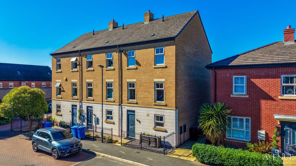 Property photo 1 of 26 5541831