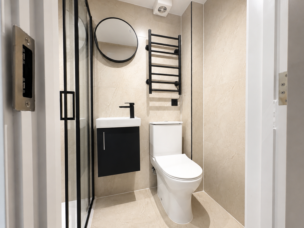Property photo 3 of 4 En-Suite