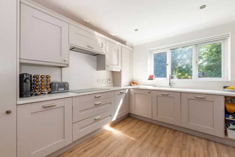 Property photo 3 of 21 Photo 1