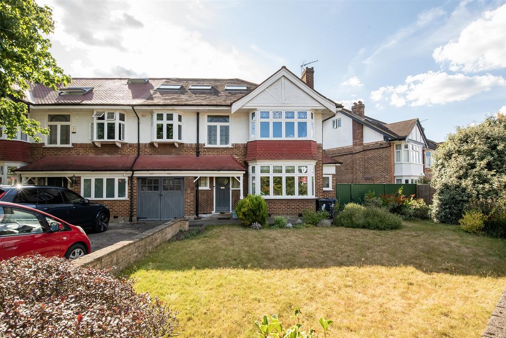 Property photo 1 of 22 Helliwell &amp; Co