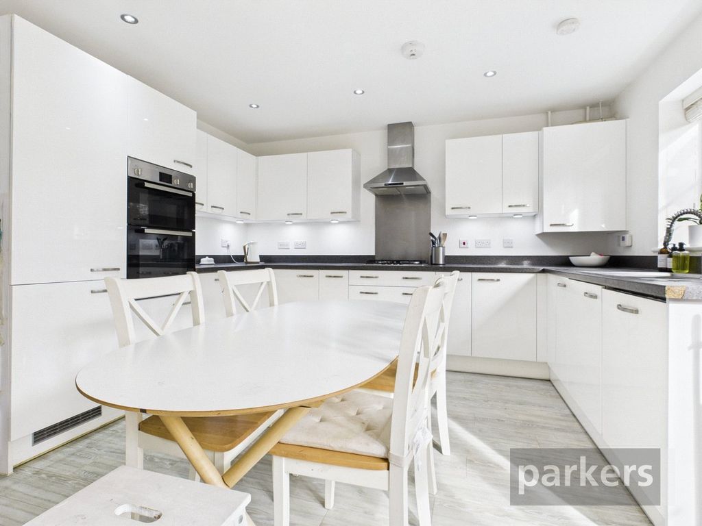 Property photo 1 of 26 Kitchen/Diner