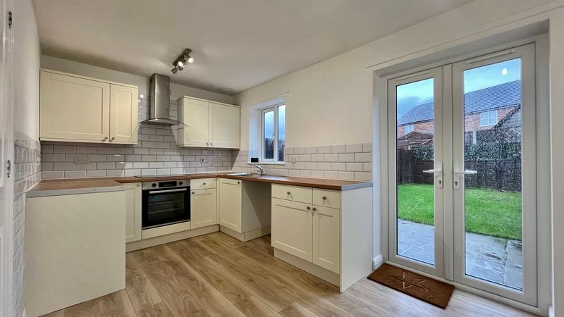 Property photo 2 of 14 Photo 4