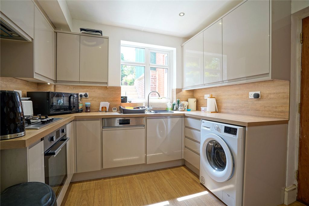 Property photo 3 of 14 Picture No. 07