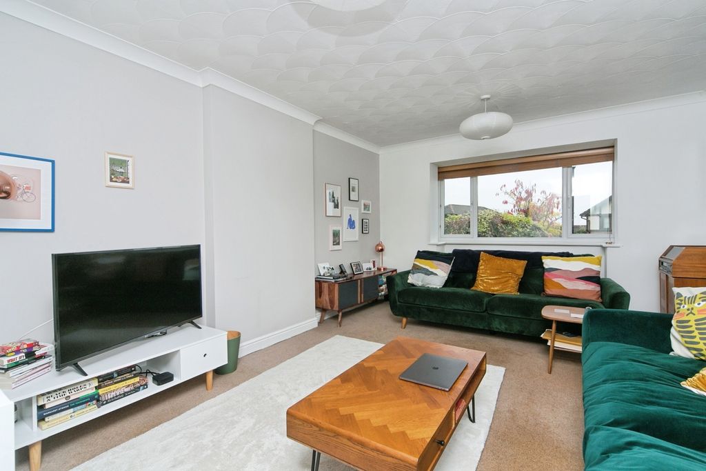 Property photo 2 of 19 Photo