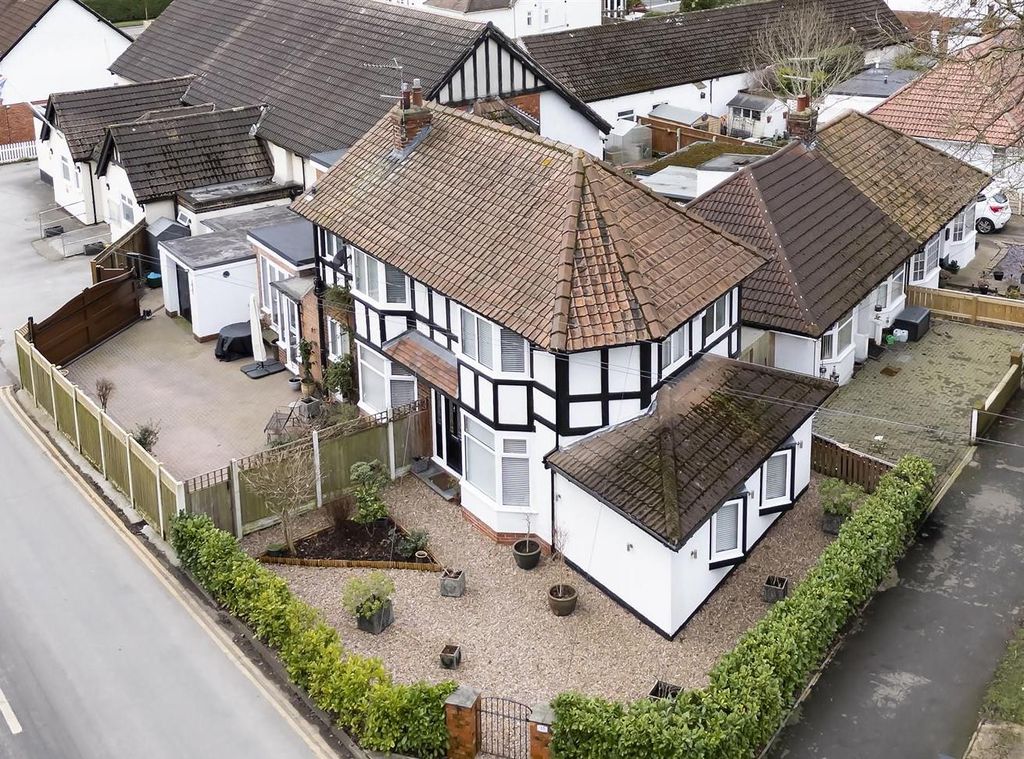 Property photo 1 of 23 48 Church Road.Jpg