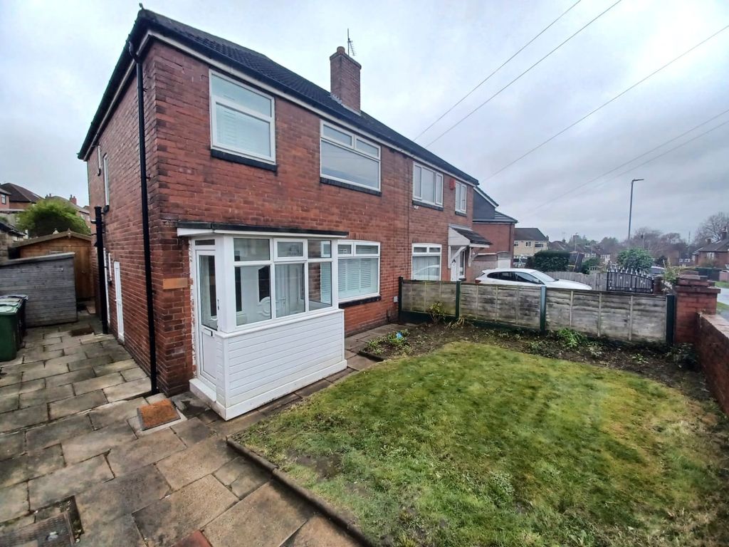 Property photo 3 of 32 Picture No. 02