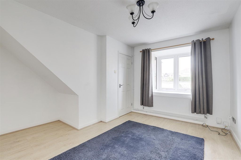 Property photo 2 of 13 9573.Jpg