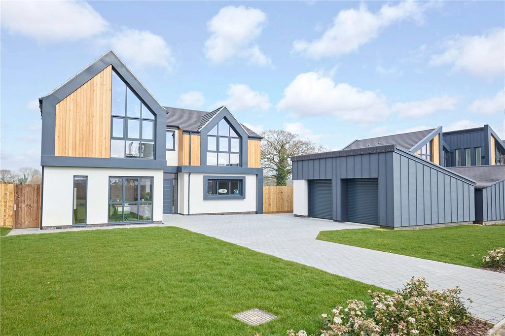 Property photo 1 of 27 Picture No. 91