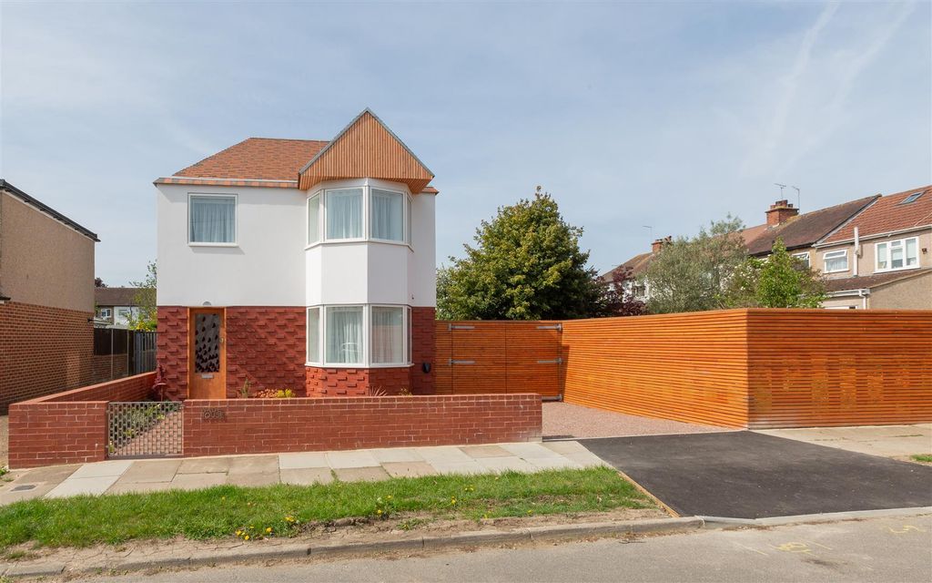 Property photo 3 of 31 c-Wade-5.Jpg
