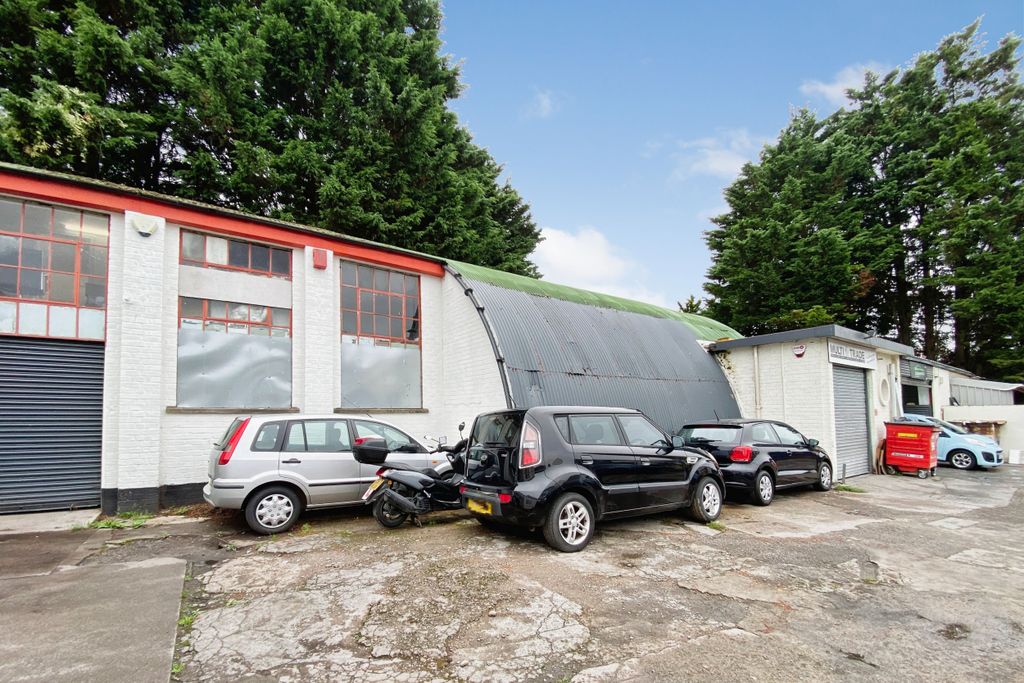 Property photo 3 of 9 803 Central Park Industrial Estate, Petherton Road, Bristol Bs14 9Bz