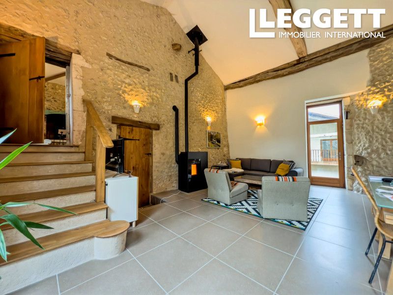 Property photo 3 of 10