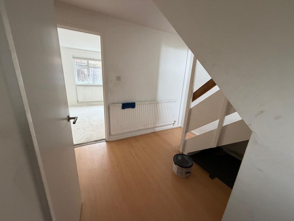 Property photo 2 of 16 Gallery