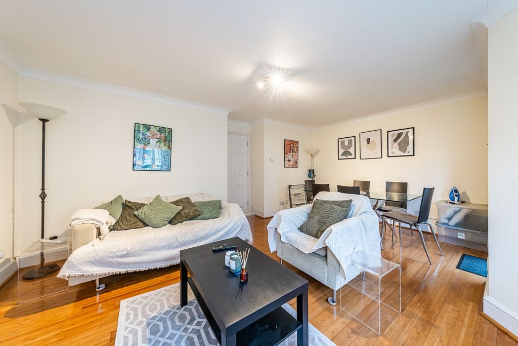 Property photo 2 of 6