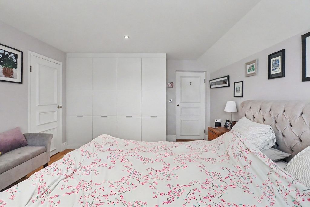 Additional image 13 of 5 bed detached house for saleVine Road, East Molesey KT8