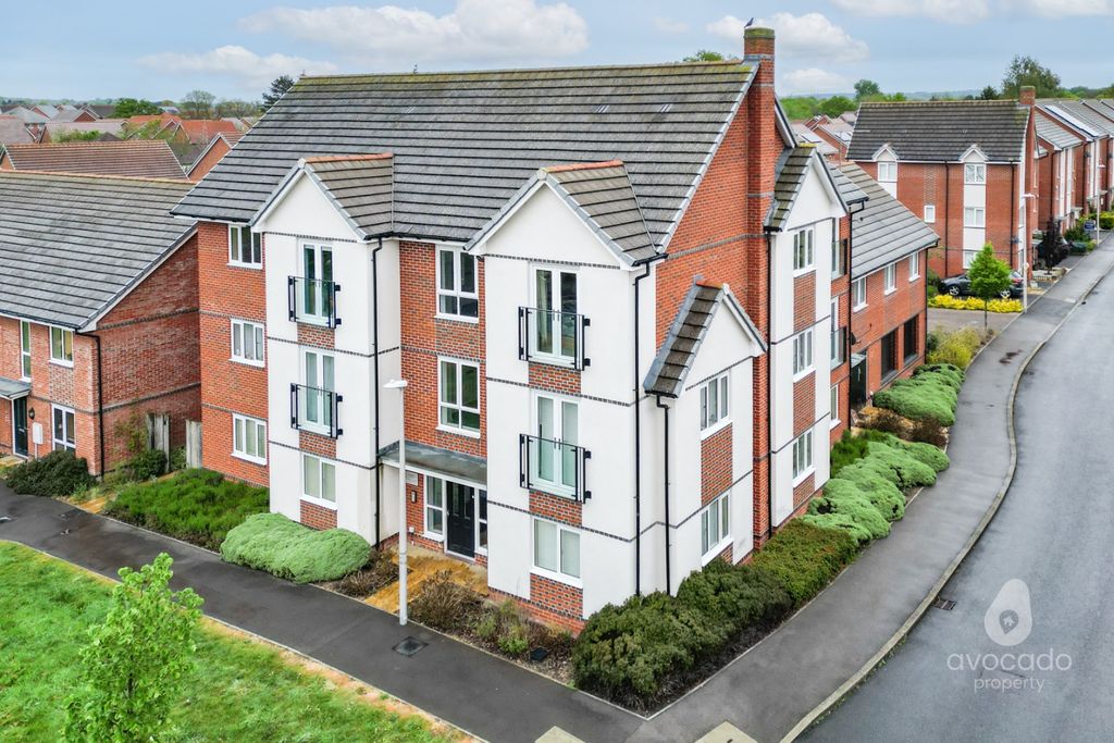 Property photo 1 of 17 4116335