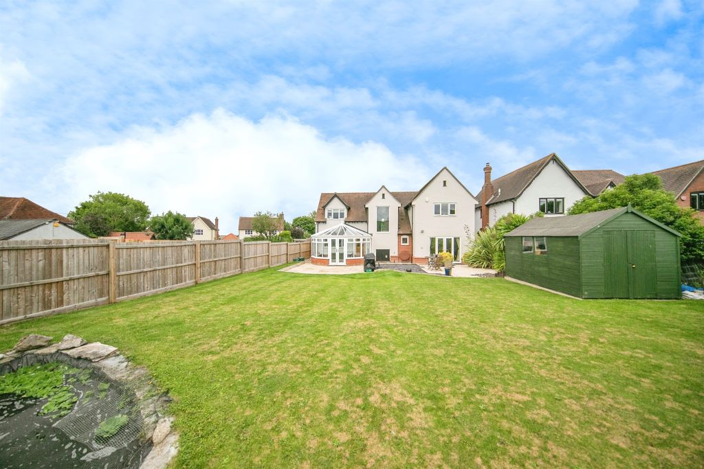 Property photo 2 of 22