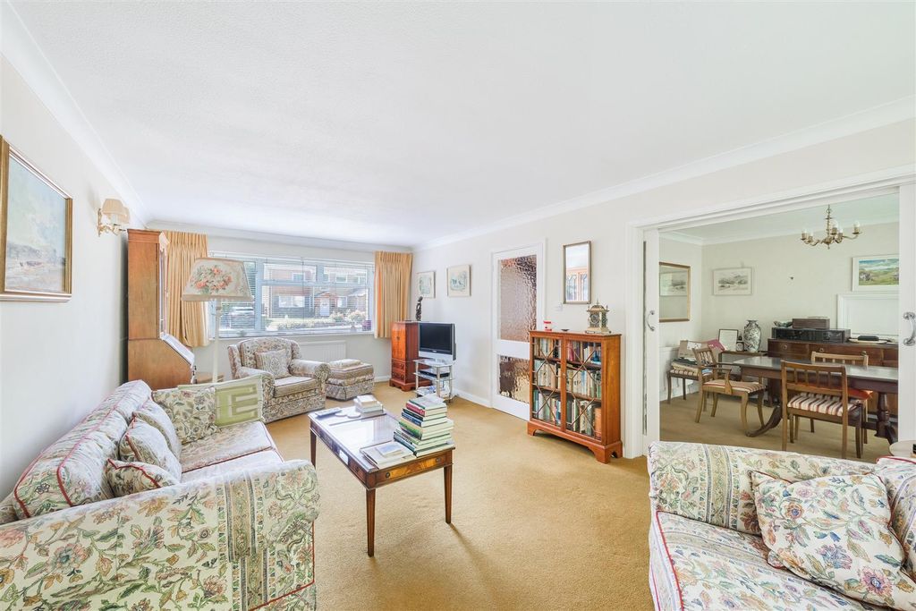 Property photo 2 of 21 Ruffetts Way, 18 (19).Jpg