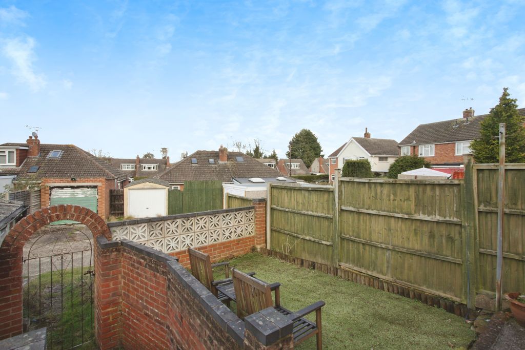 Property photo 3 of 15