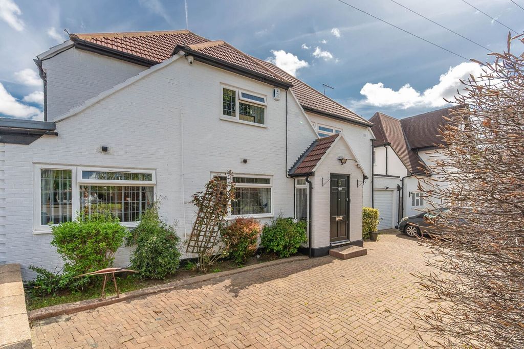 Property photo 1 of 15