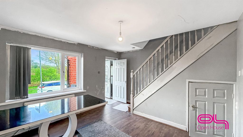 Property photo 2 of 11 Untitled Design - 2026-04-19T093451.721.Png