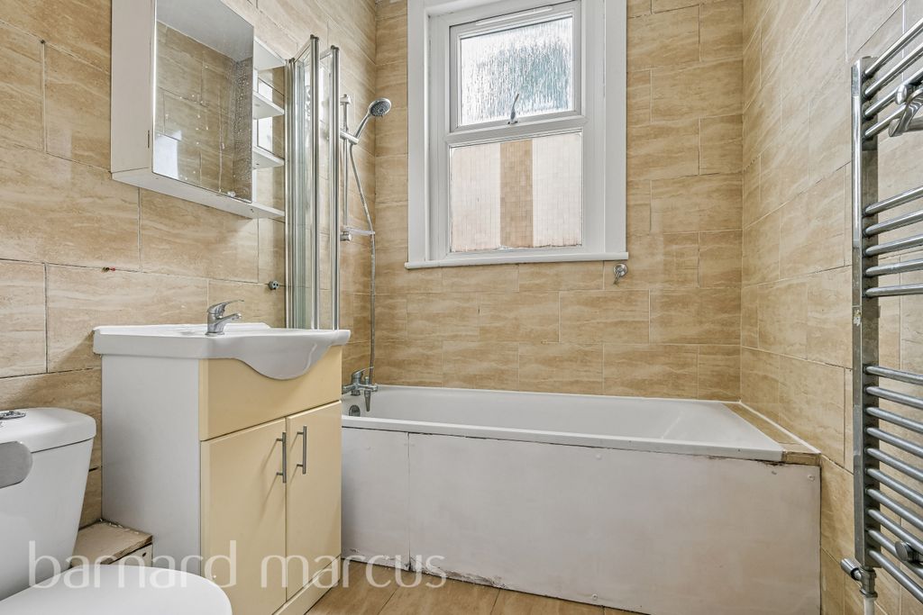 Property photo 3 of 7 Image