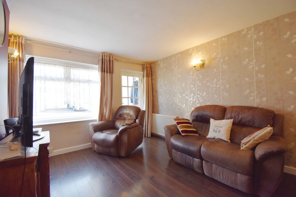 Property photo 3 of 16 Living Room 3