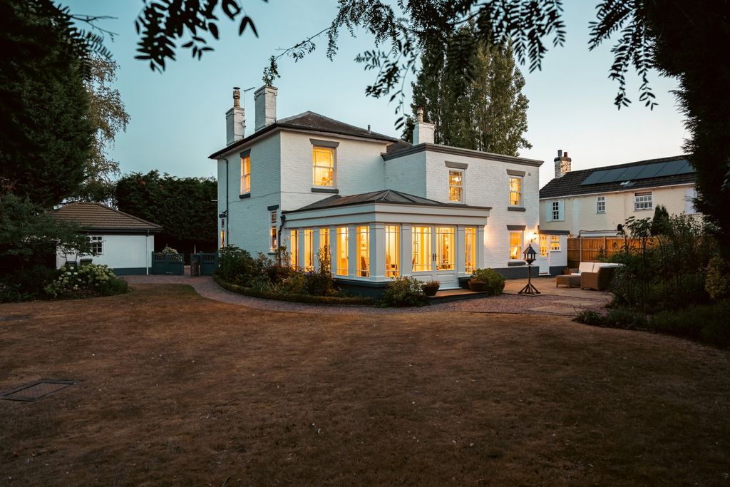 Property photo 1 of 47