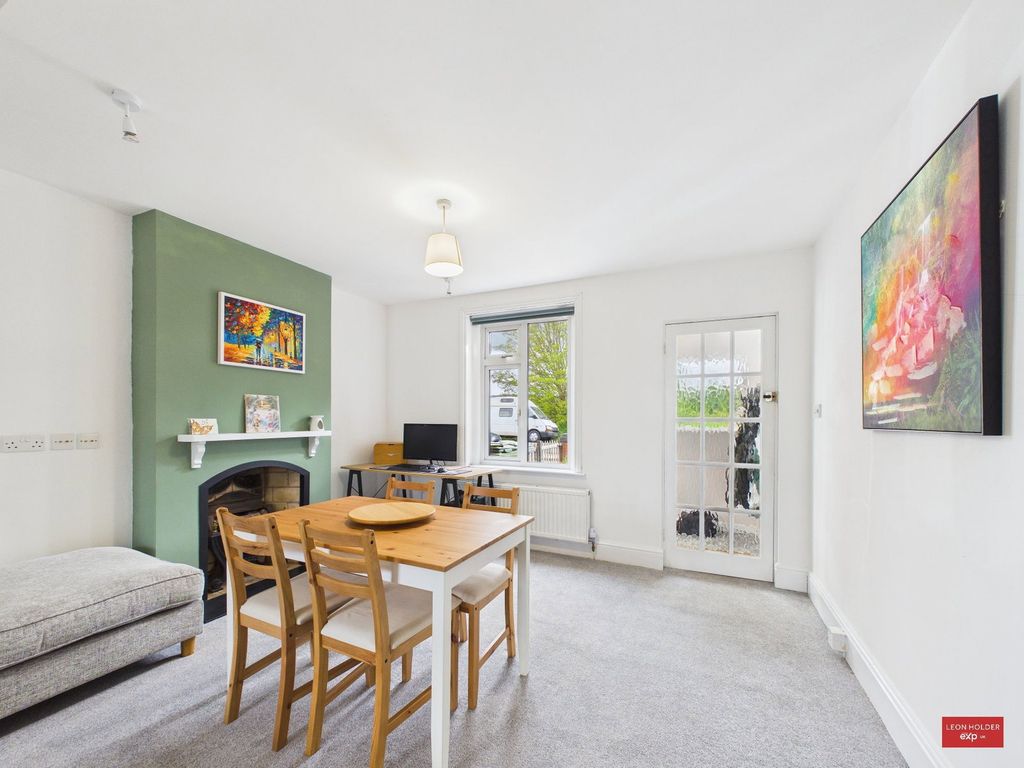 Property photo 2 of 22