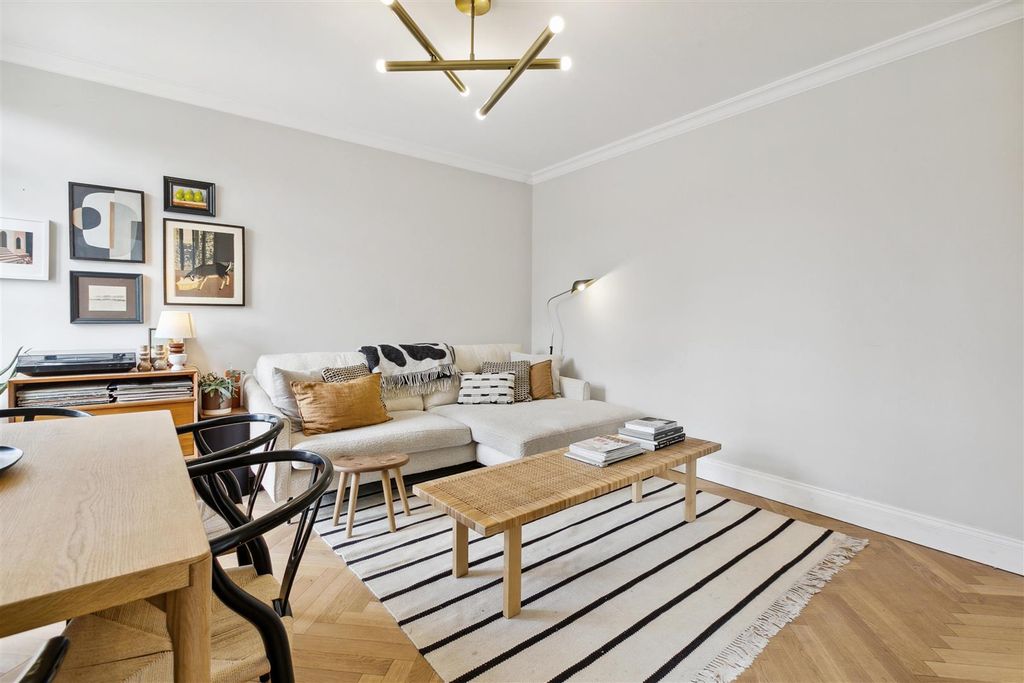 Property photo 2 of 13 8.Jpg